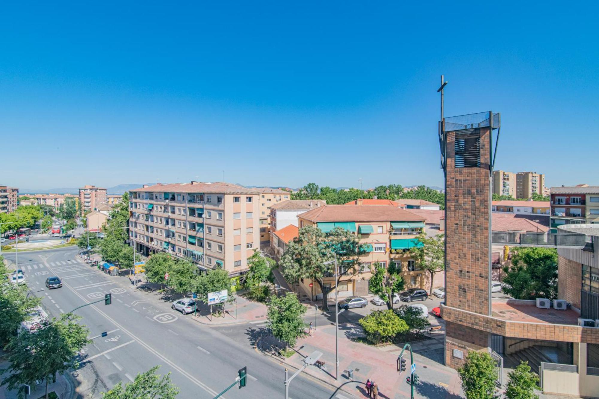 Delfin Retreat Con Terraza Junto A Parada De Metro Granada Exteriör bild
