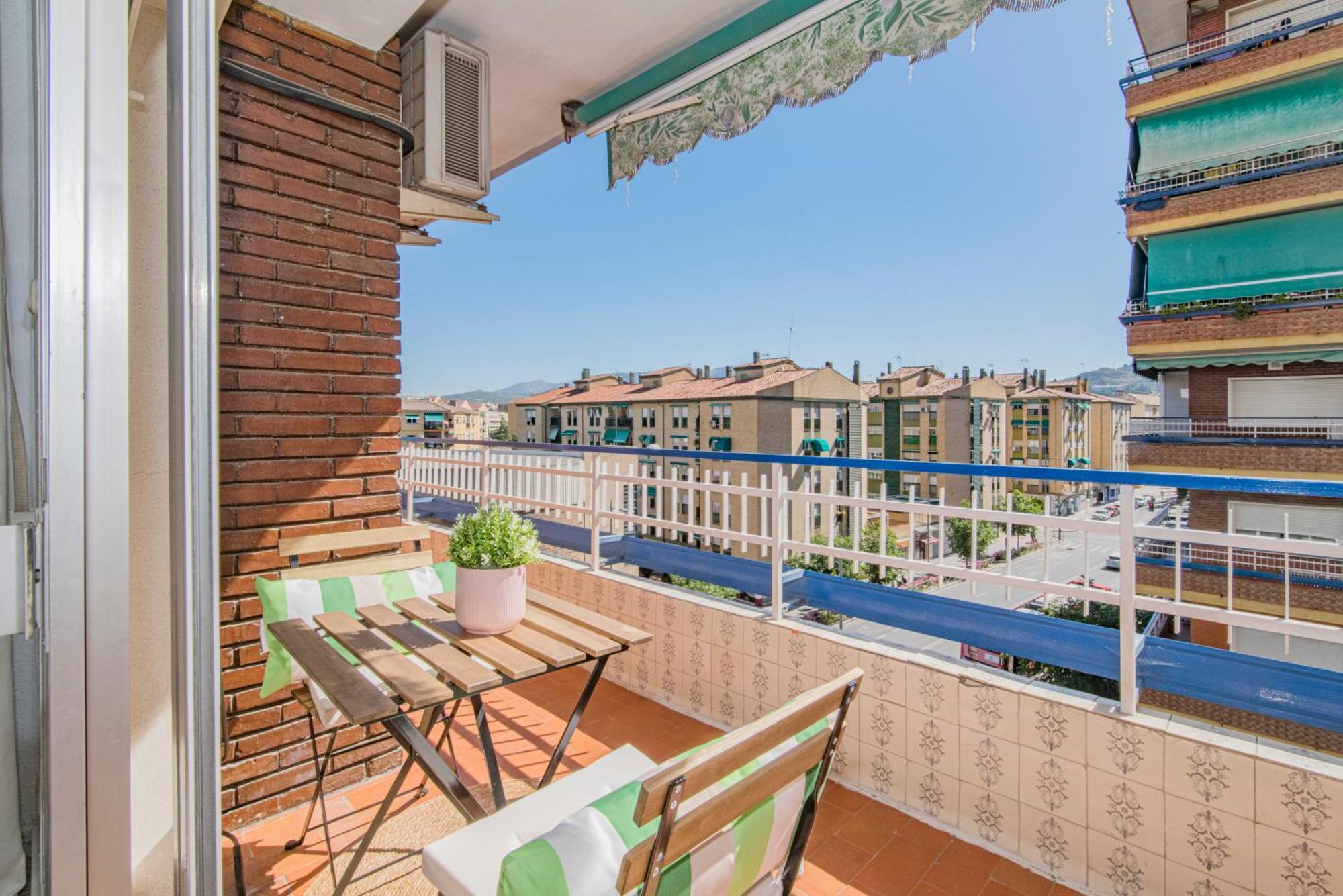 Delfin Retreat Con Terraza Junto A Parada De Metro Granada Exteriör bild
